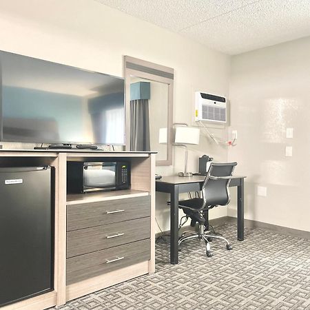 Days Inn & Suites By Wyndham Spokane Eksteriør billede