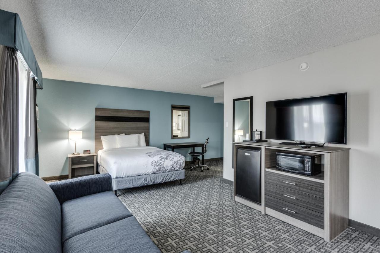 Days Inn & Suites By Wyndham Spokane Eksteriør billede