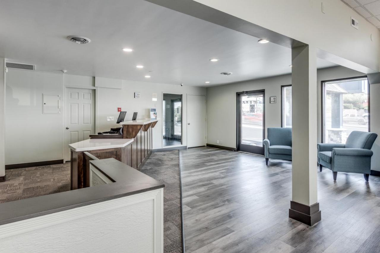 Days Inn & Suites By Wyndham Spokane Eksteriør billede