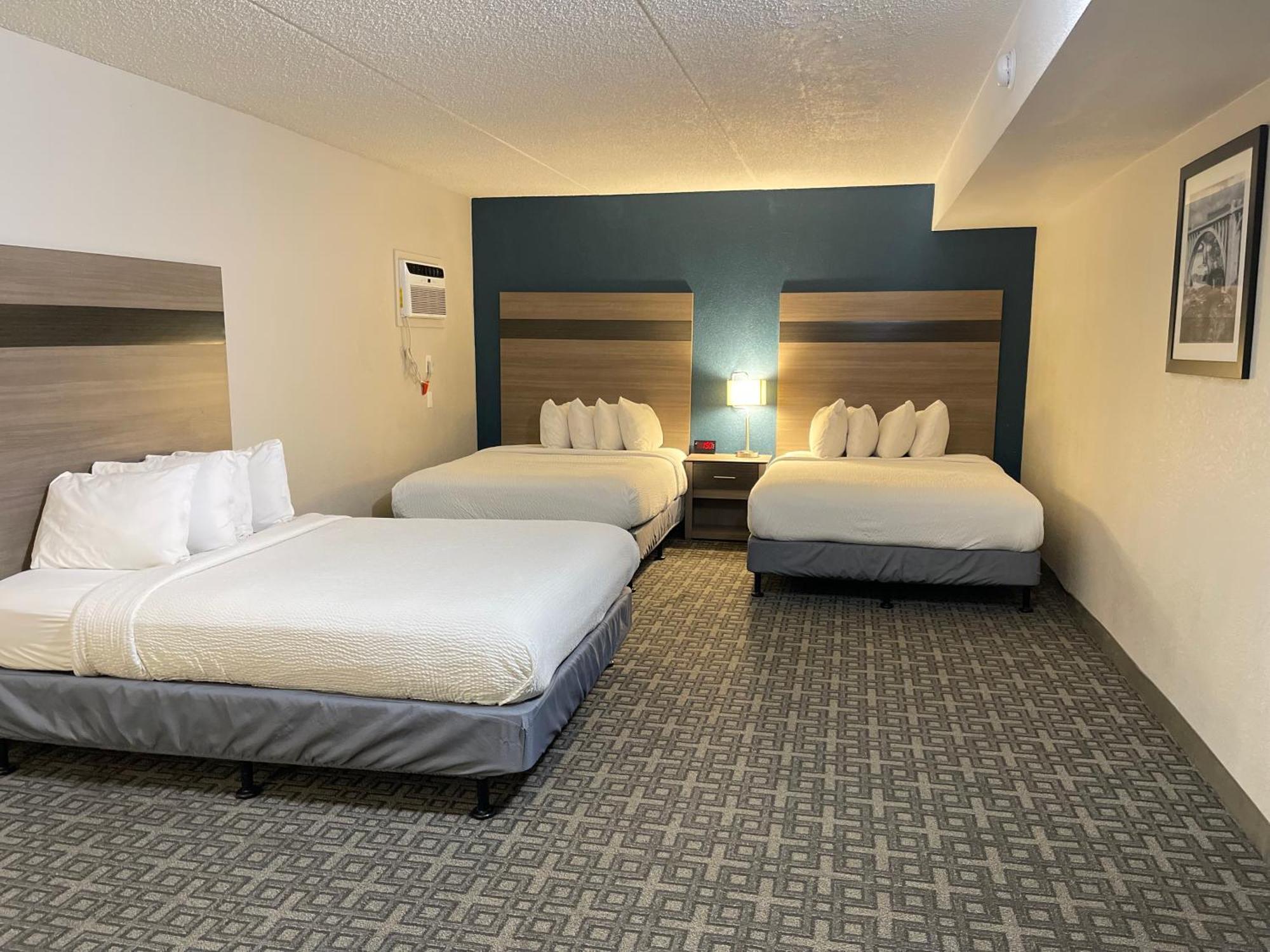Days Inn & Suites By Wyndham Spokane Eksteriør billede
