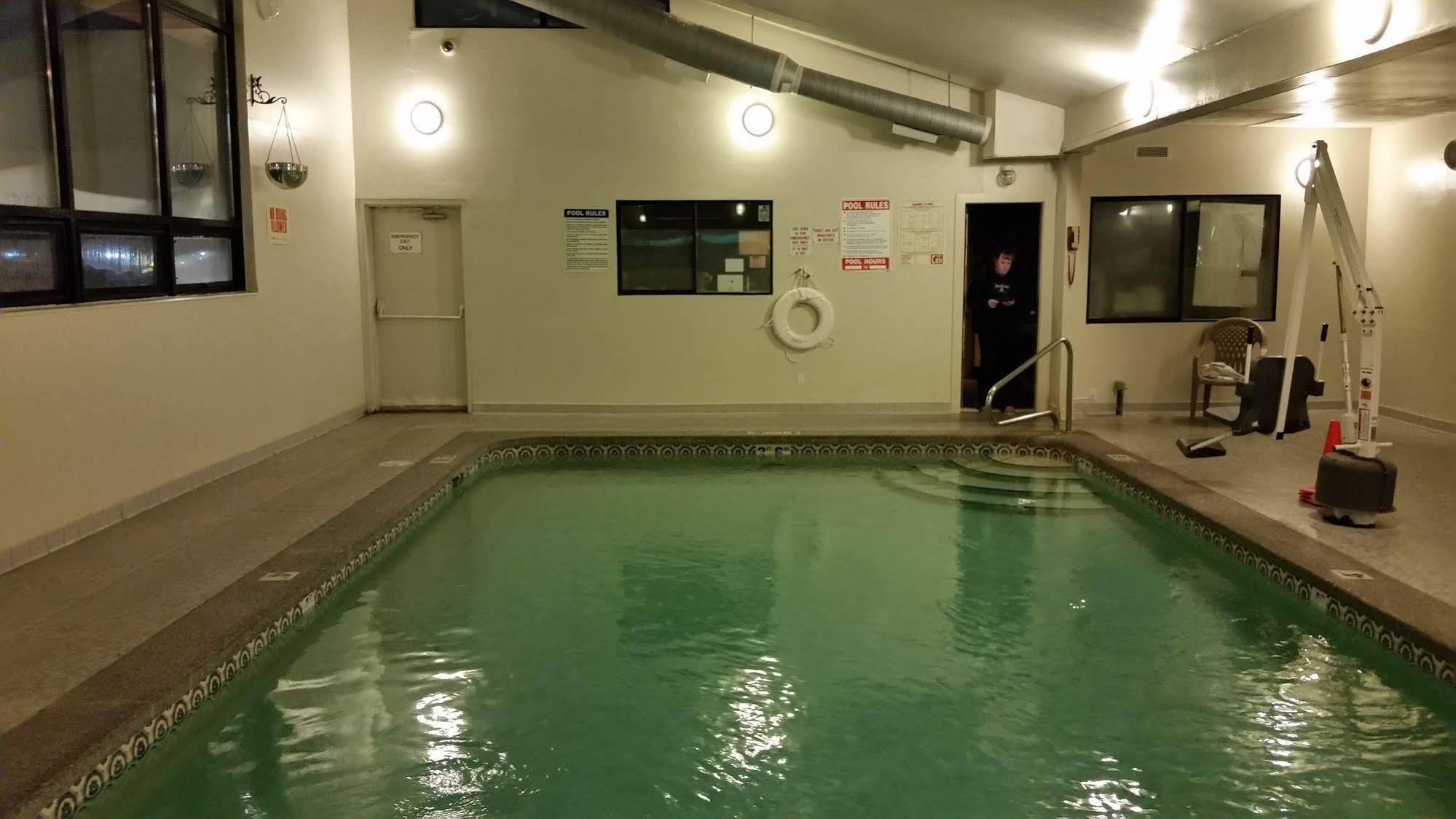 Days Inn & Suites By Wyndham Spokane Eksteriør billede